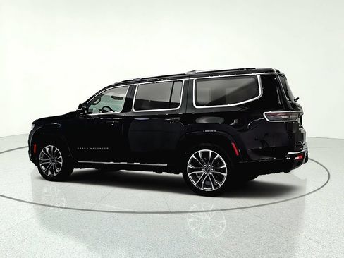 Used 2022 Jeep Grand Wagoneer Series III w/ Rear-Seat Entertainment Group AWD/4WD image 5
