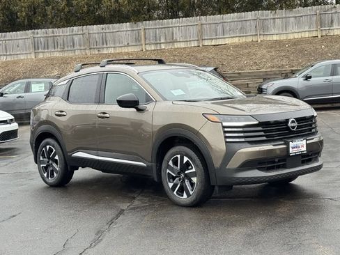 New 2026 Nissan Kicks SV w/ Cold Weather Package image 5