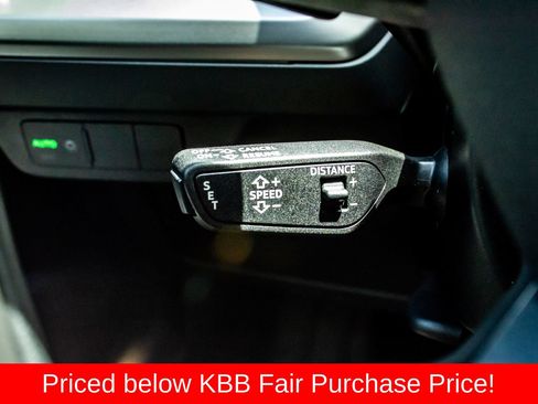 Used 2022 Audi Q4 e-tron Premium Plus AWD/4WD image 21