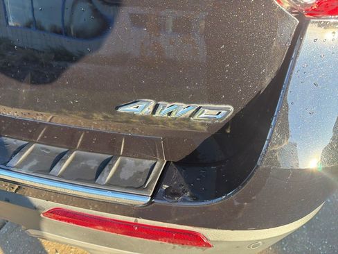 Used 2023 Ford Explorer Platinum w/ Technology Package image 41