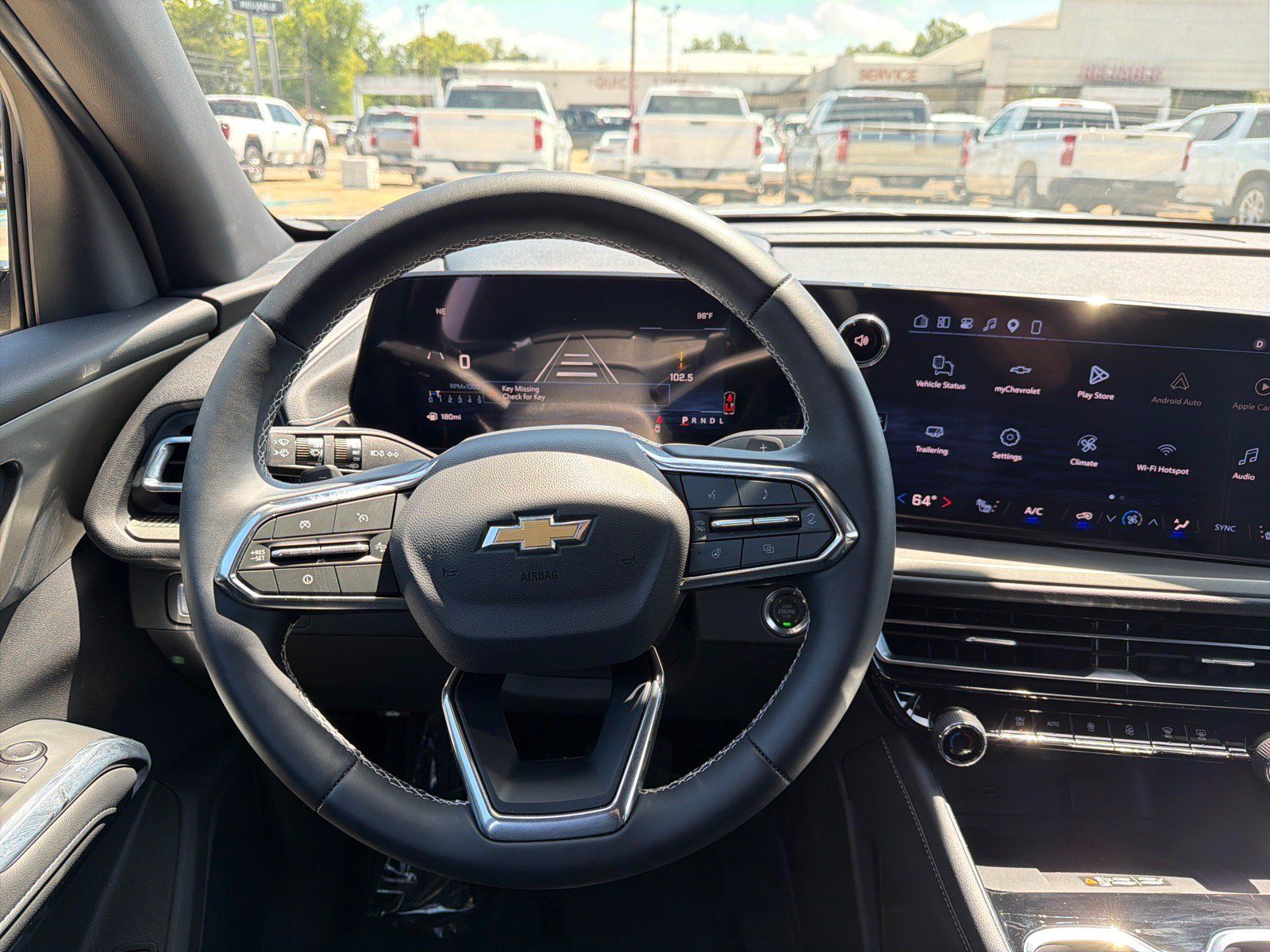 Used 2026 Chevrolet Traverse LT FWD image 17