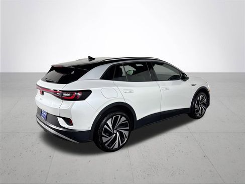 Certified 2025 Volkswagen ID.4 Pro S Plus AWD/4WD image 6
