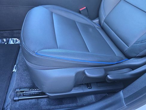 Used 2025 Buick Envista Sport Touring image 35