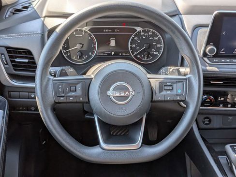 Used 2024 Nissan Rogue SV FWD image 30