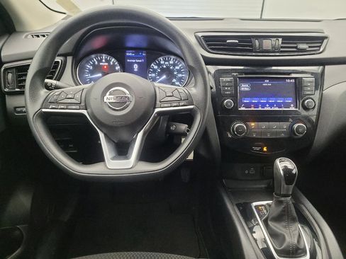 Used 2021 Nissan Rogue Sport S image 22