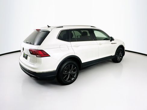 Used 2023 Volkswagen Tiguan SE image 10