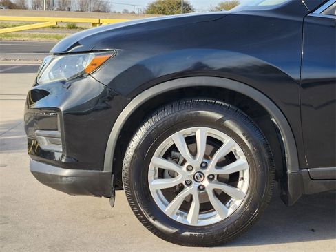 Used 2019 Nissan Rogue S w/ Special Edition Package image 8