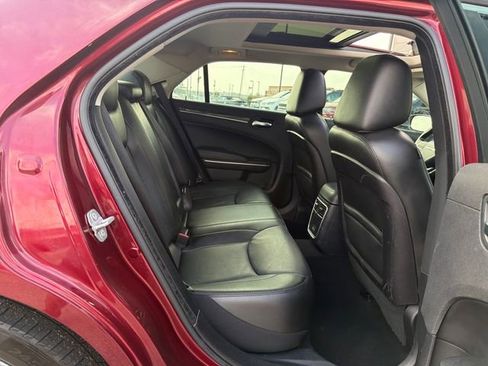 Used 2019 Chrysler 300 Touring w/ Quick Order Package 2EF image 30