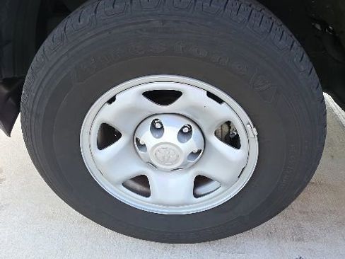 Used 2023 Toyota Tacoma SR w/ SR Convenience Package RWD image 10