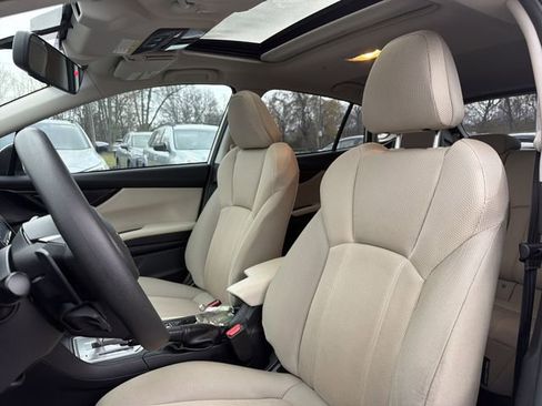 Used 2023 Subaru Impreza Premium image 12