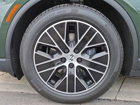 Used 2025 Porsche Macan Electric image 25