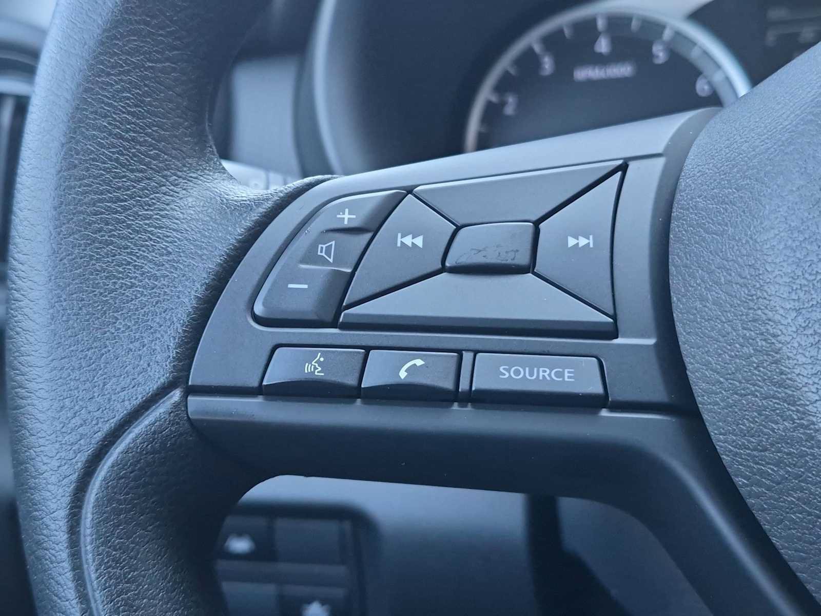 Used 2025 Nissan Kicks Play S FWD image 22