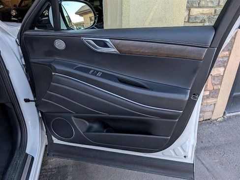 Used 2024 Genesis GV80 2.5T image 28