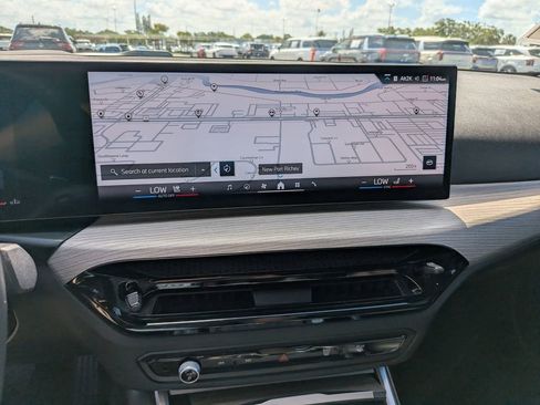 Used 2025 BMW 330i Sedan RWD image 25