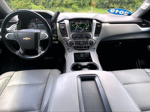 Used 2019 Chevrolet Tahoe LT AWD/4WD image 16