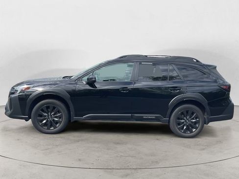 Used 2023 Subaru Outback Onyx Edition AWD/4WD image 2