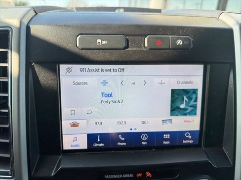 Used 2019 Ford F150 Lariat w/ Equipment Group 502A Luxury image 9