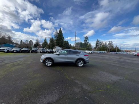 Used 2025 Buick Envista Preferred image 16