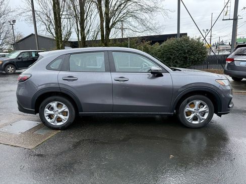 Certified 2025 Honda HR-V LX image 9