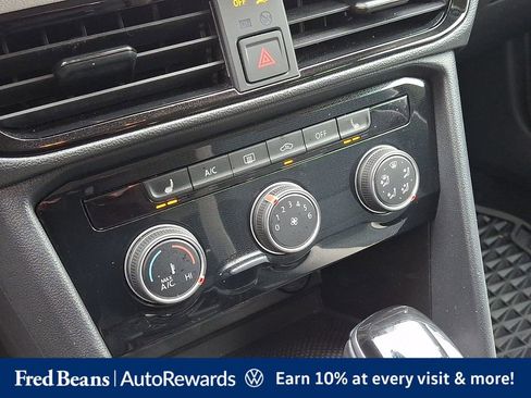 Certified 2025 Volkswagen Taos S AWD/4WD image 15
