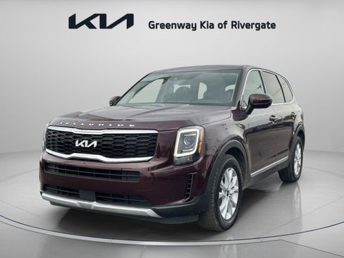 Used 2022 Kia Telluride LX image 3