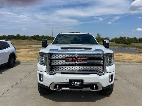 Used 2023 GMC Sierra 2500 Denali AWD/4WD image 2