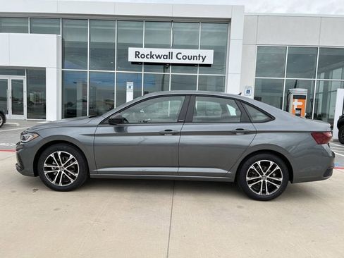 New 2025 Volkswagen Jetta Sport image 3