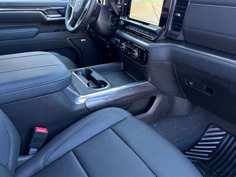 New 2025 Chevrolet Silverado 2500 LTZ w/ Trail Boss Package image 15