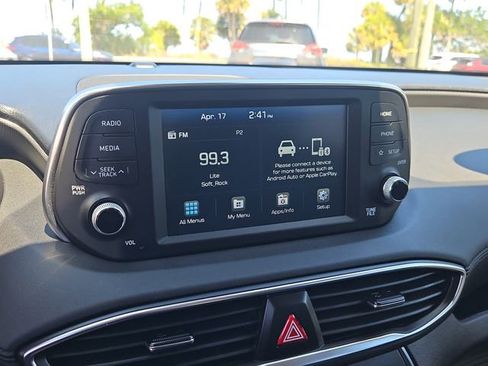 Used 2020 Hyundai Santa Fe SE FWD image 22