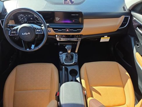 Used 2024 Kia Seltos EX AWD/4WD image 21