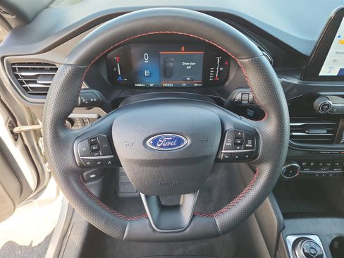 Used 2024 Ford Escape ST-Line AWD/4WD image 18