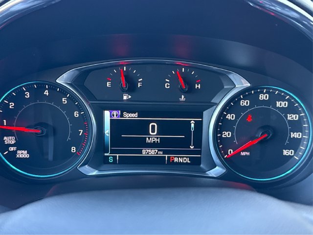 Used 2017 Chevrolet Malibu LT FWD image 17