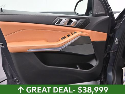 Used 2022 BMW X5 M50i image 20