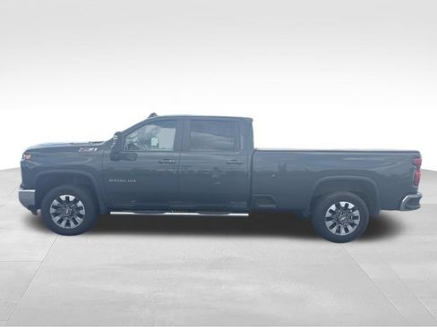 Used 2025 Chevrolet Silverado 2500 LT AWD/4WD image 6