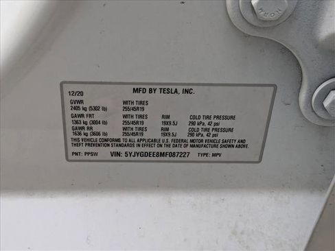 Used 2021 Tesla Model Y Long Range image 22
