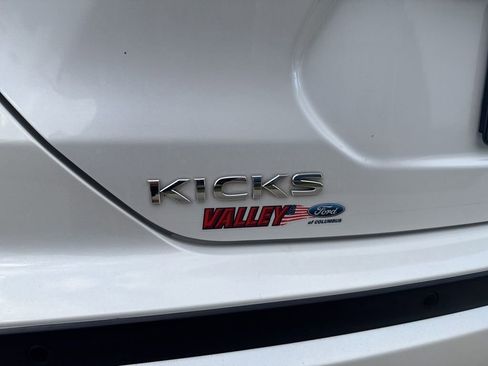 Used 2022 Nissan Kicks SR w/ Premium Package image 15
