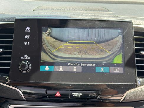 Used 2020 Honda Pilot Touring image 30
