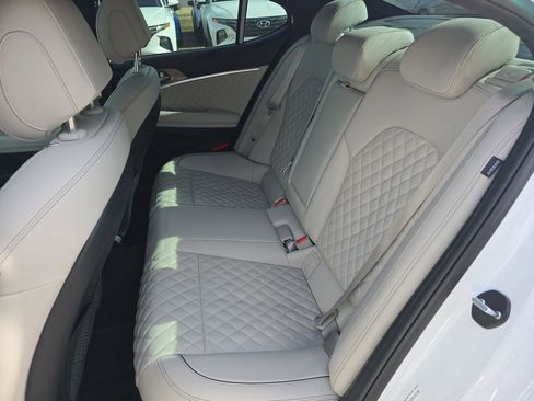 Used 2025 Genesis G70 3.3T Advanced w/ Sport Prestige Package image 14