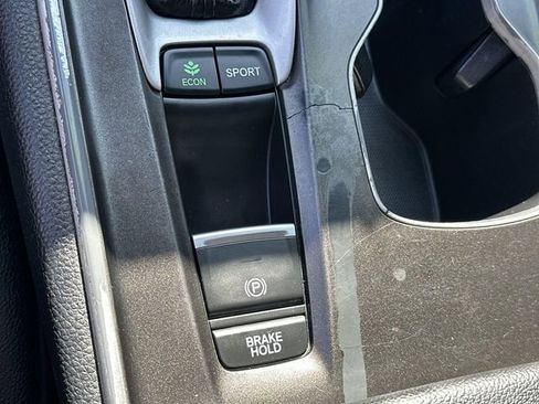 Used 2019 Honda Accord Sport image 37