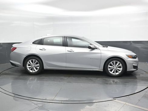 Used 2019 Chevrolet Malibu LT FWD image 3