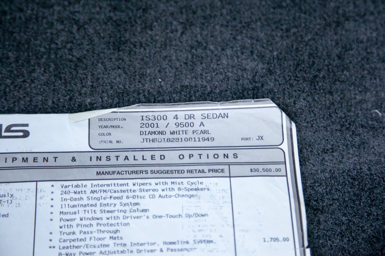 Used 2001 Lexus IS 300 w/ Leather Trim Pkg RWD image 77