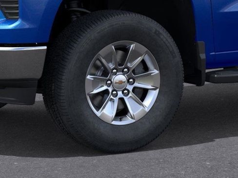New 2025 Chevrolet Silverado 1500 LT w/ Safety Package RWD image 9