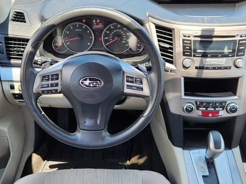 Used 2014 Subaru Outback 2.5i w/ Alloy Wheel Package AWD/4WD image 26