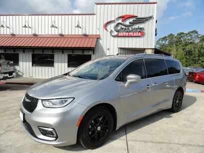 Used 2021 Chrysler Pacifica Touring-L
