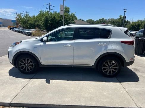 Used 2018 Kia Sportage EX w/ EX Sport Appearance Package AWD/4WD image 3