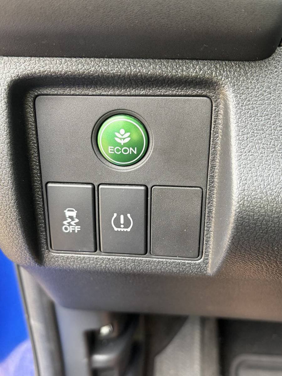 Used 2021 Honda HR-V Sport image 14