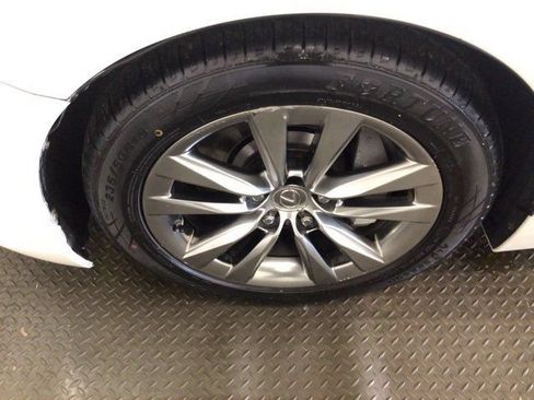 Used 2016 Lexus LS 460 AWD w/ Comfort Package image 28