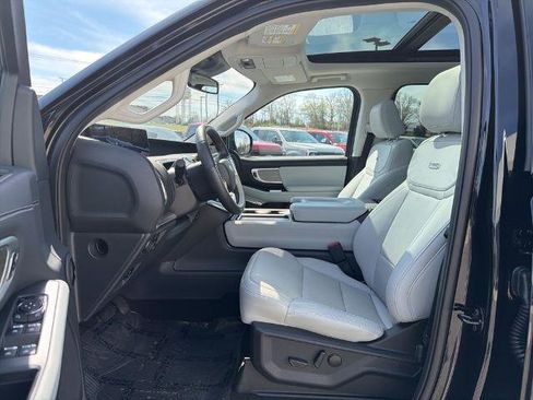 Certified 2025 Ford Expedition Max Platinum AWD/4WD image 11