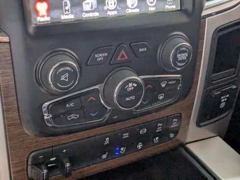 Used 2017 RAM 2500 Laramie AWD/4WD image 19