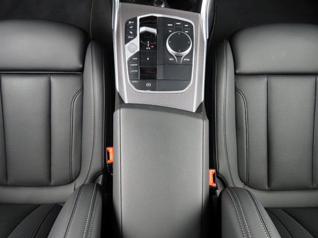 Used 2025 BMW M340i w/ Premium Package RWD image 24